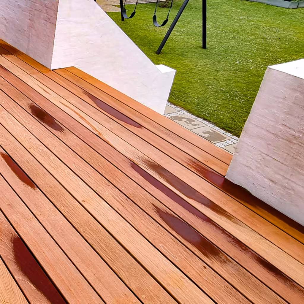 Hellerup | Hævet Jatoba træterrasse billede 3