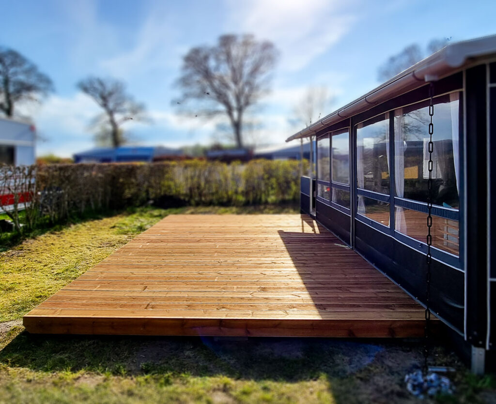 Terrasse til campingvogn | Køge Vallø Camping billede 2