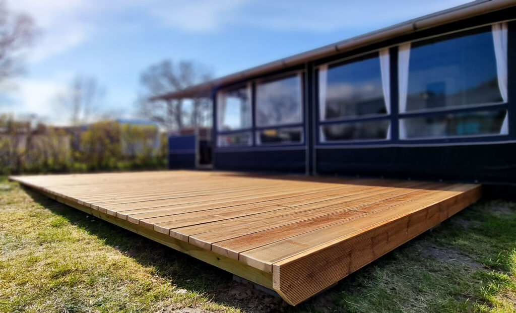 Terrasse til campingvogn | Køge Vallø Camping billede 3