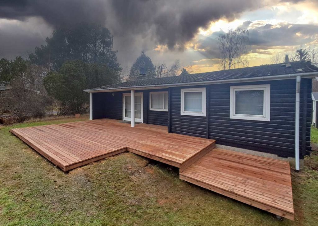 Vejby strand | Sommerhusterrasse i Varmebehandlet thermowood