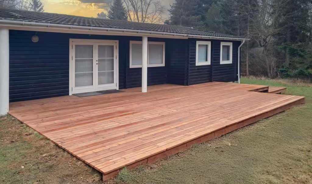 Vejby strand | Sommerhusterrasse i Varmebehandlet thermowood billede 2