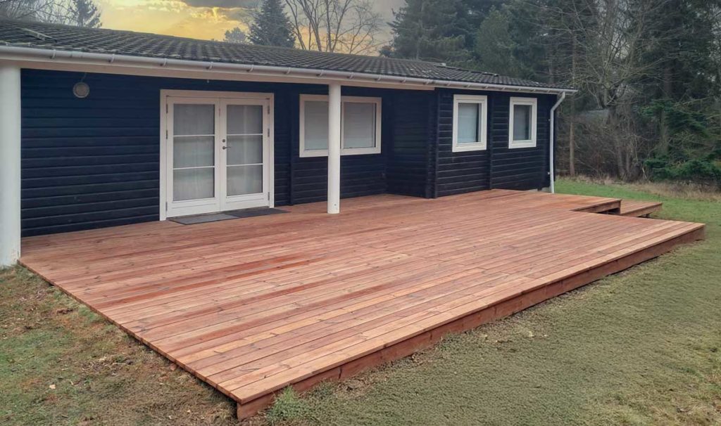 Vejby strand | Sommerhusterrasse i Varmebehandlet thermowood billede 2