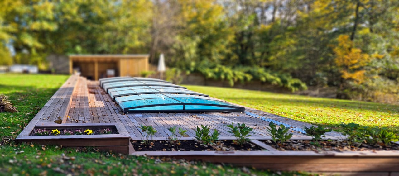 Ipé poolterrasse m. skur og teknikrum billede 4